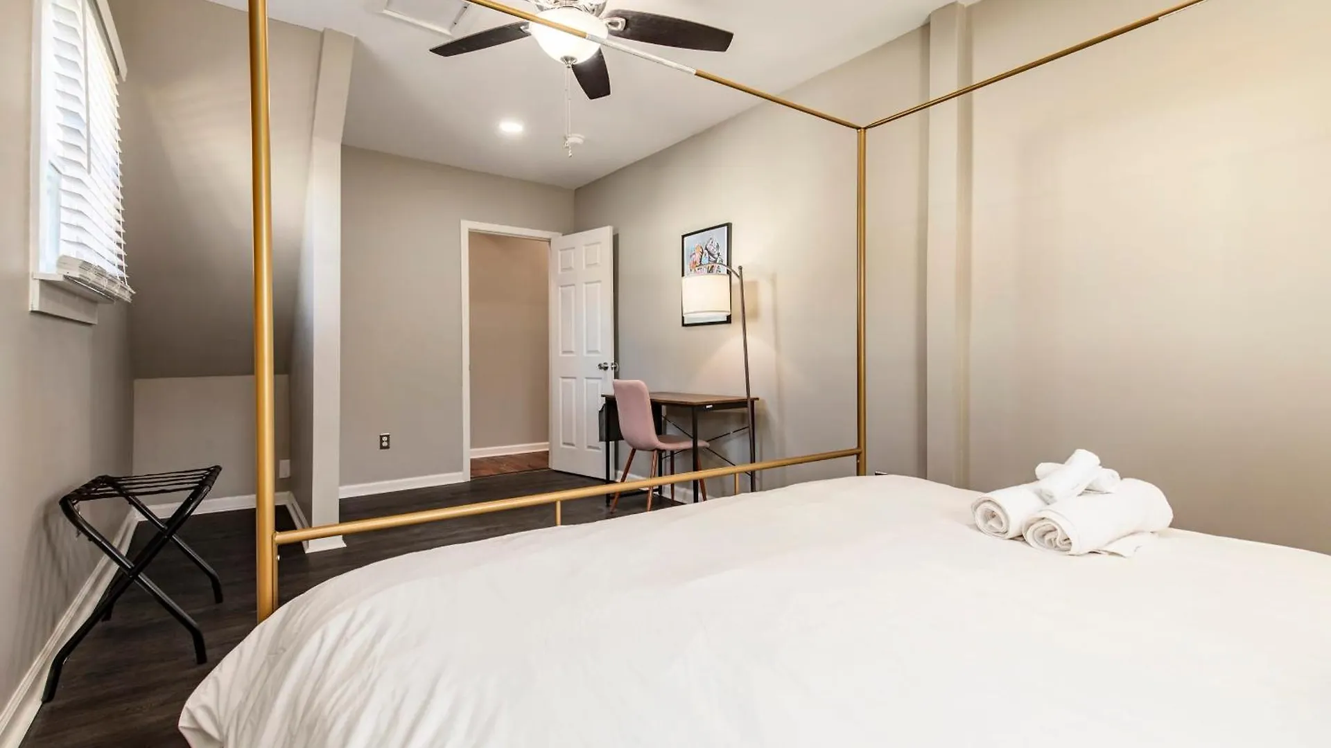 Historic Cozysuites 4Br 2Ba With A Modern Touch Louisville 0*,  United States